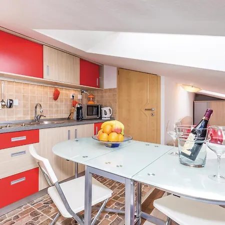 Beautiful In With Kitchen *